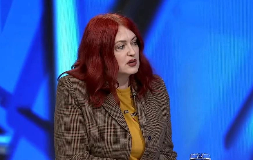 Hoxha  Ne s i kemi kryer dy detyra pas lufte  nga to themelimi i një gjykate