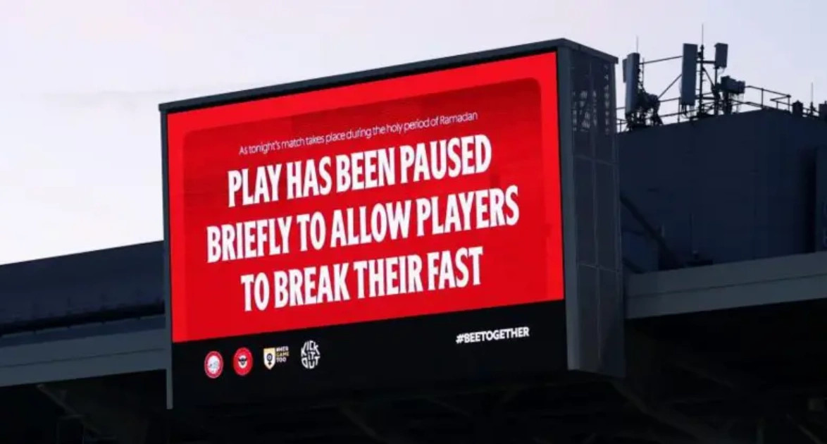 Premier League vazhdon pushimet gjatë ndeshjeve në Ramazan