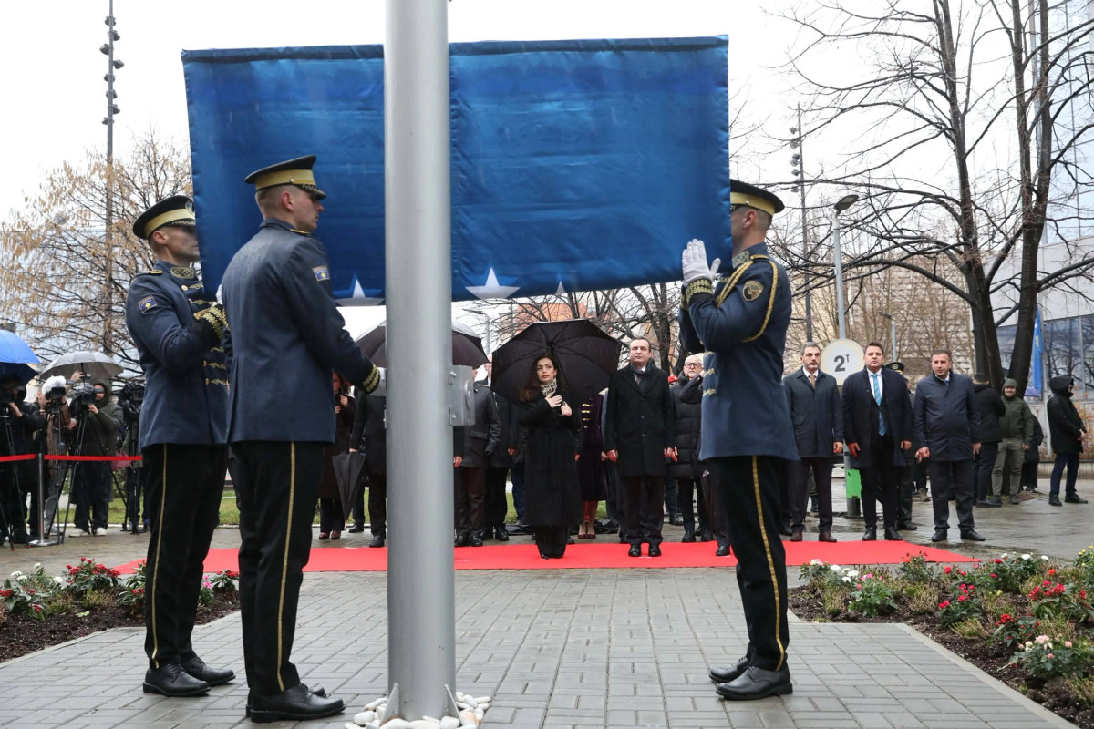 Krerët shtetërorë kujtojnë ata që dhanë jetën për lirinë e vendit