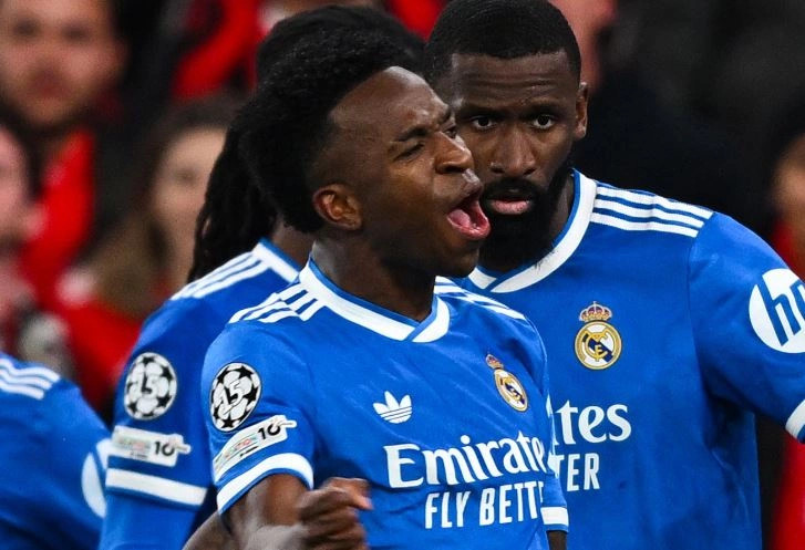 Vazhdon ndeshja në Lisbonë