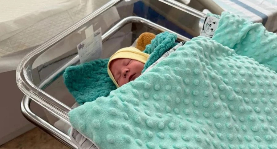 Përballja me katastrofë demografike   Ukraina financon ngrirjen e spermës për ushtarët