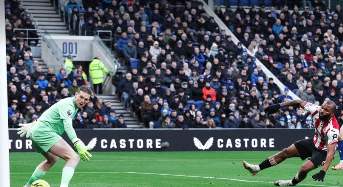 Brentford - Igor Thiago