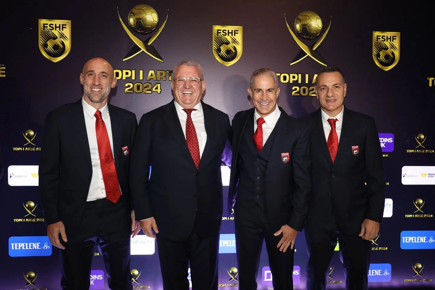 Sylvinho vazhdon kontratën me Shqipërinë