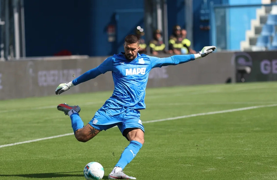 Muriq pranon dy gola nga Roma