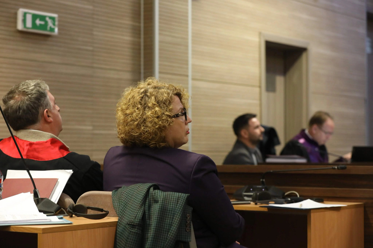 Ministrja e akuzuar për rastin e rezervës  Jam e pafajshme  proces tendencioz