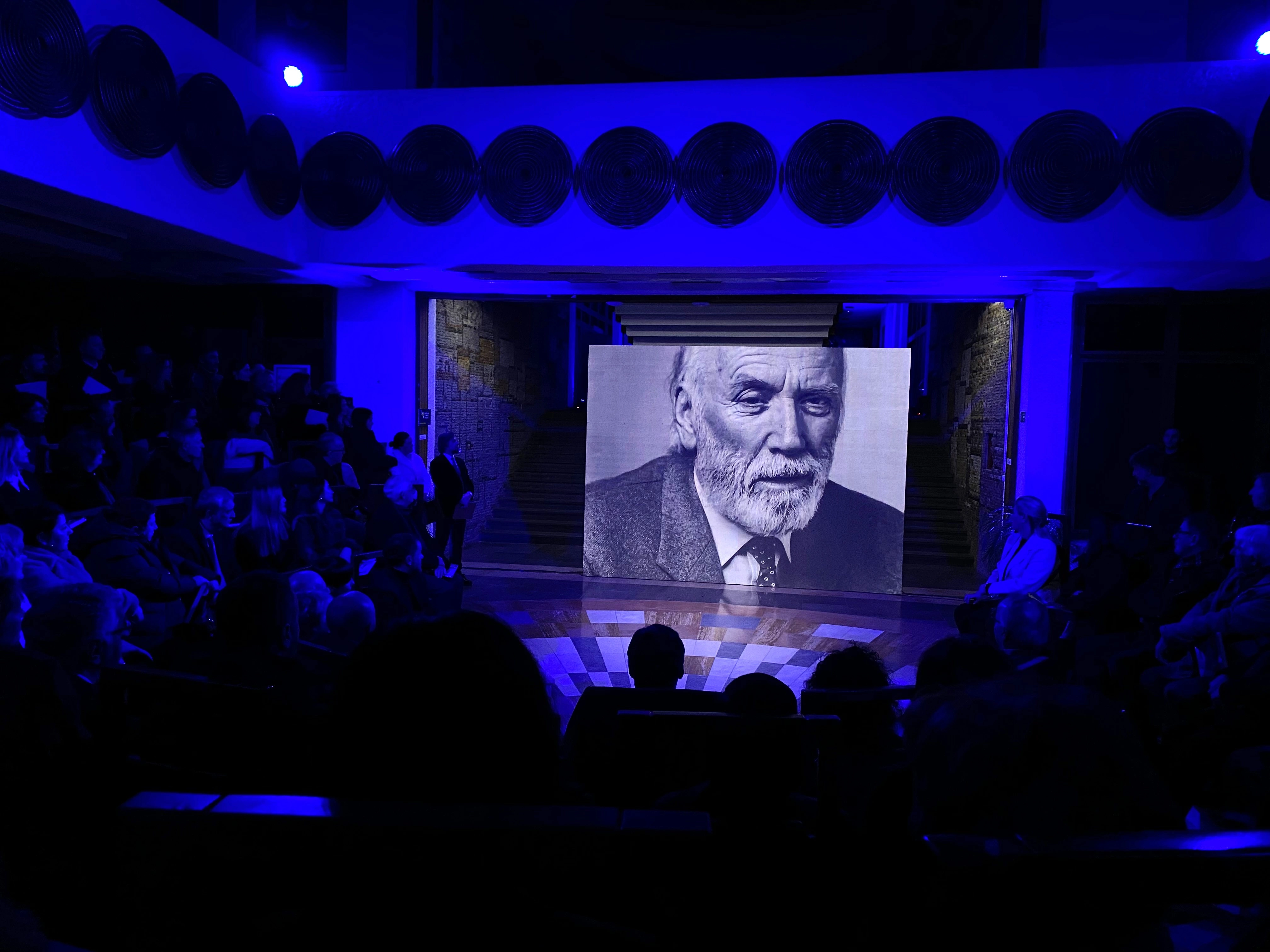 Shani Pallaska – emblemë e një epoke