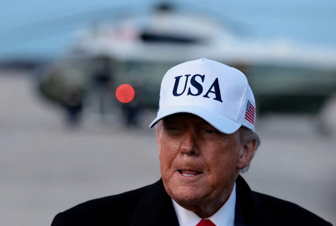 Trumpi godet tetë shtete aleate me tarifa për shkak të Grenlandës