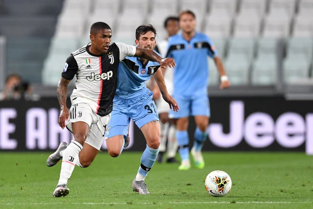 Douglas Costa