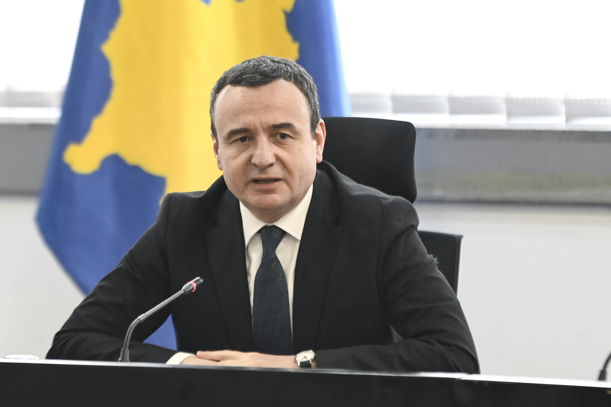 Kurti synon  shkrirjen  e institucioneve paralele arsimore e shëndetësore të Serbisë në Kosovë