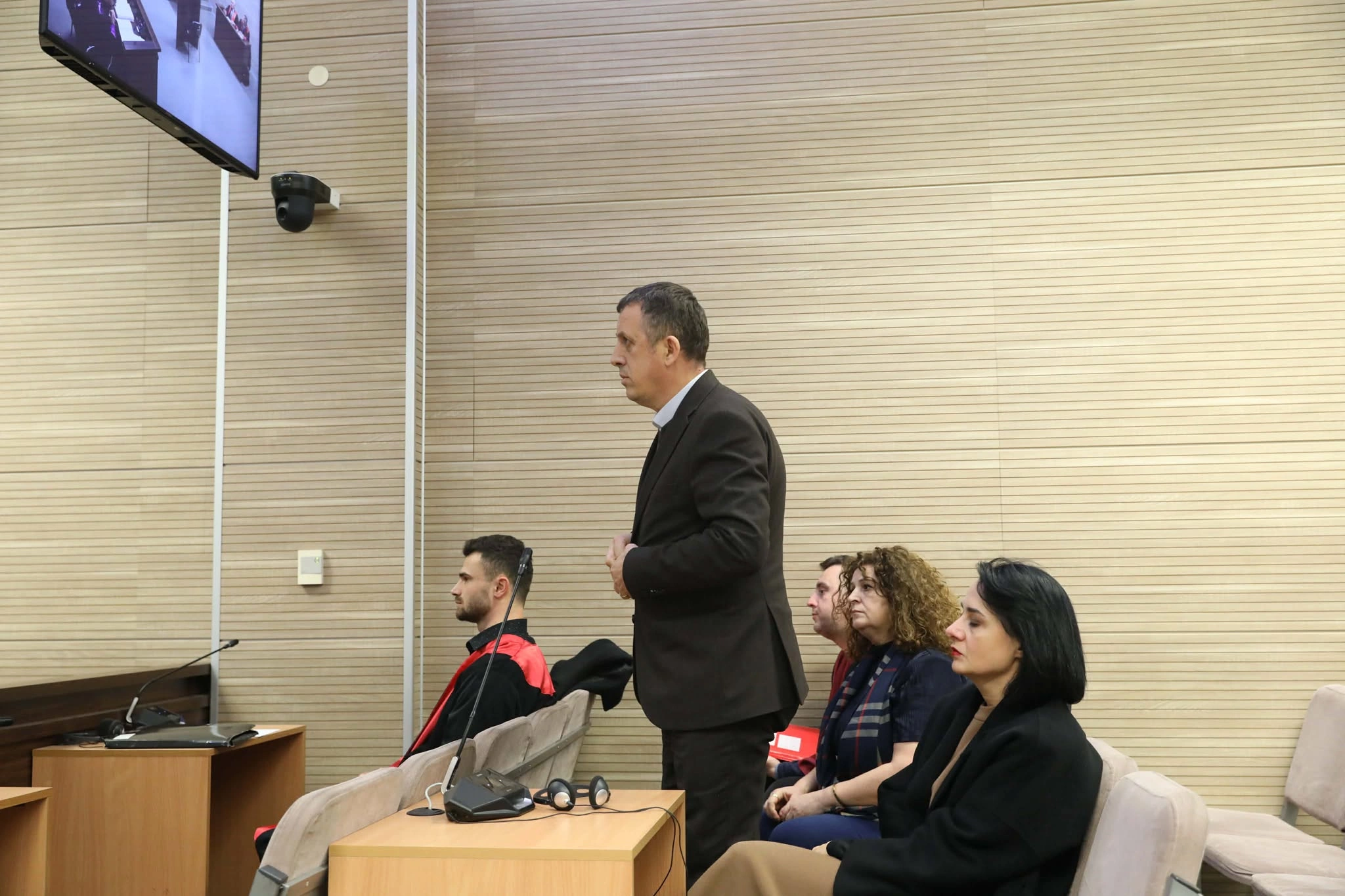 Seanca per gazin lotsjelles - Salih Zyba, Fitore Pacolli, Drita Millaku