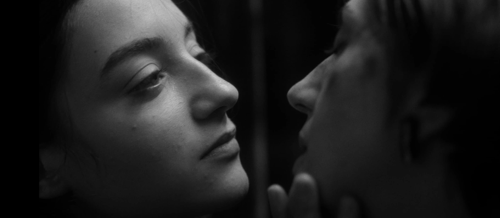 Luana Bajrami si Malaise në “Two People Exchanging Saliva”, i nominuar për “Oscar”