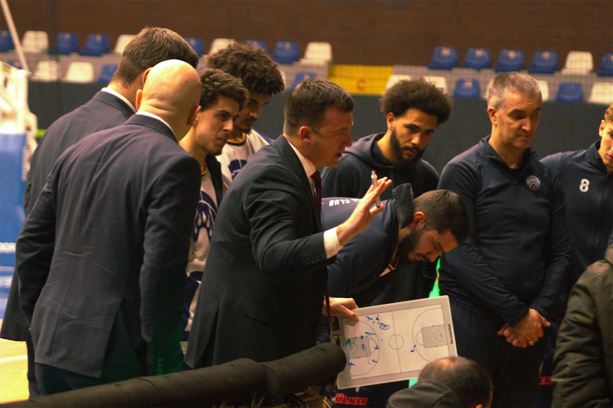 bora-mbulon-pejen-yllin-e-prishtinen