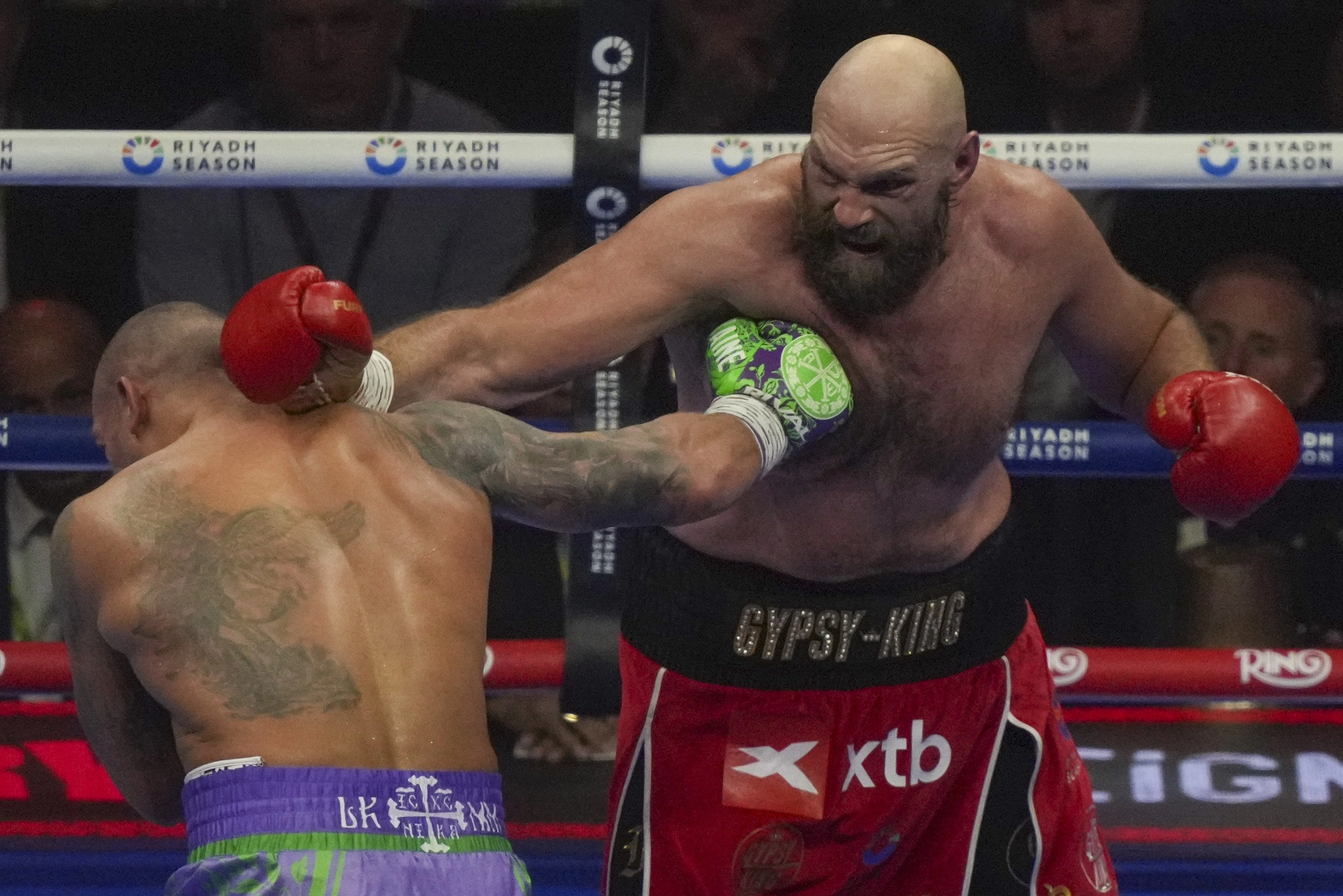 Tyson fury vs Oleksandr Usyk