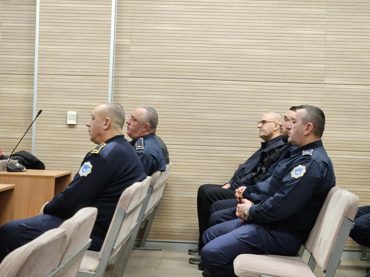 Prokuroria insiston se i akuzuari për spiunazh s ka probleme mendore  gjykata mbyll seancën për publikun