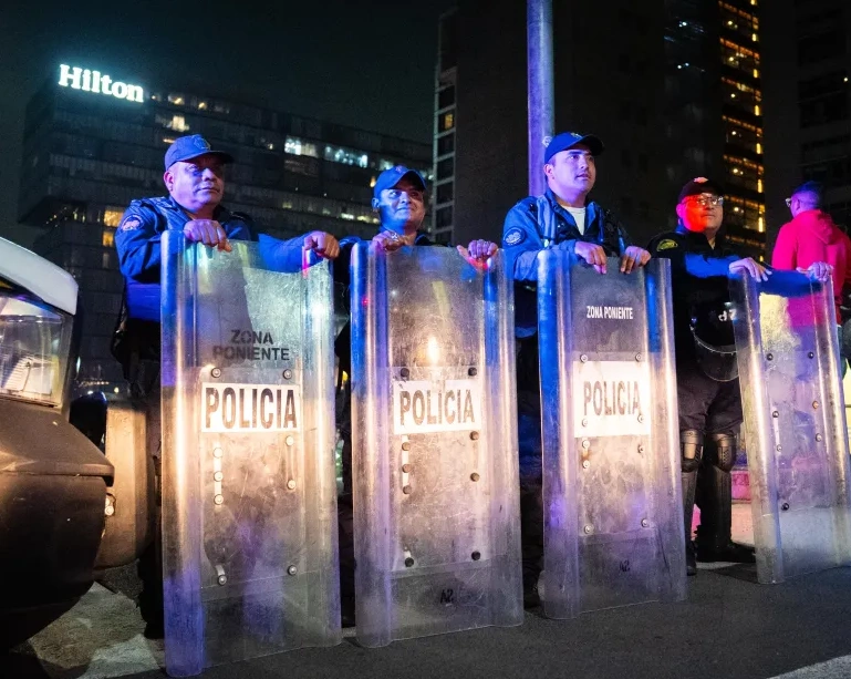 Policia