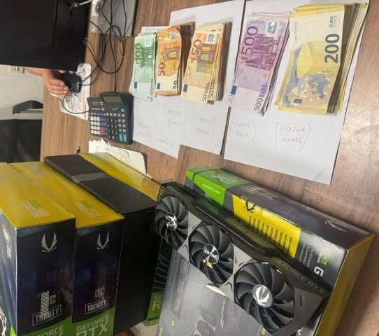Dogana zbulon afro 30 mijë euro të padeklaruara në Han të Elezit