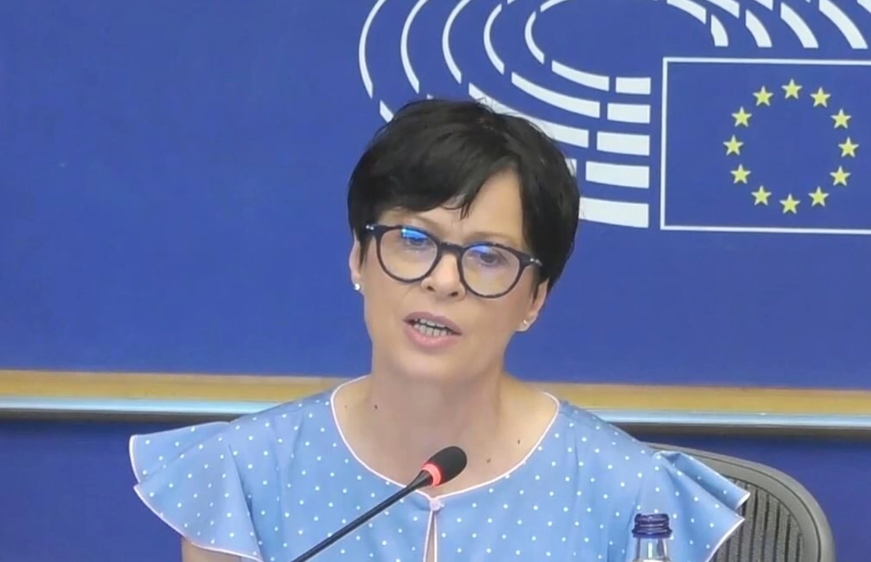 Marta Kos