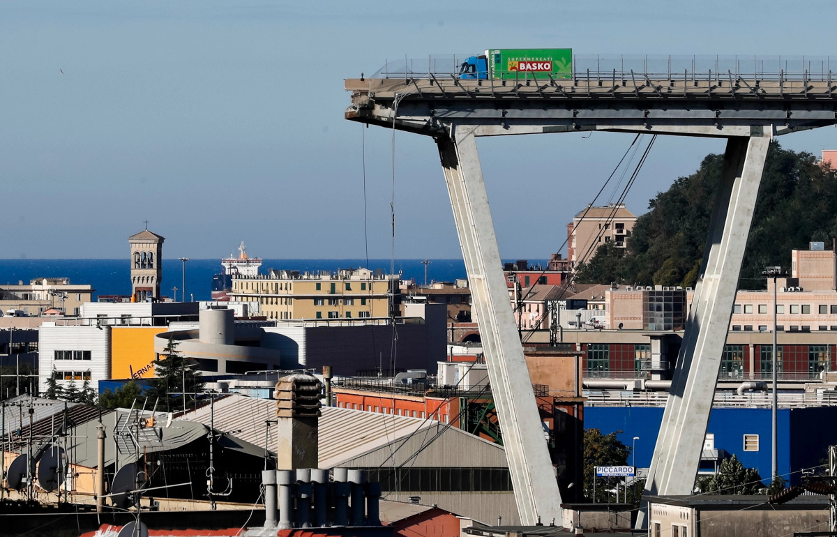 Italia dënon me 12 vjet burgim një zyrtar për shkak të shembjes së