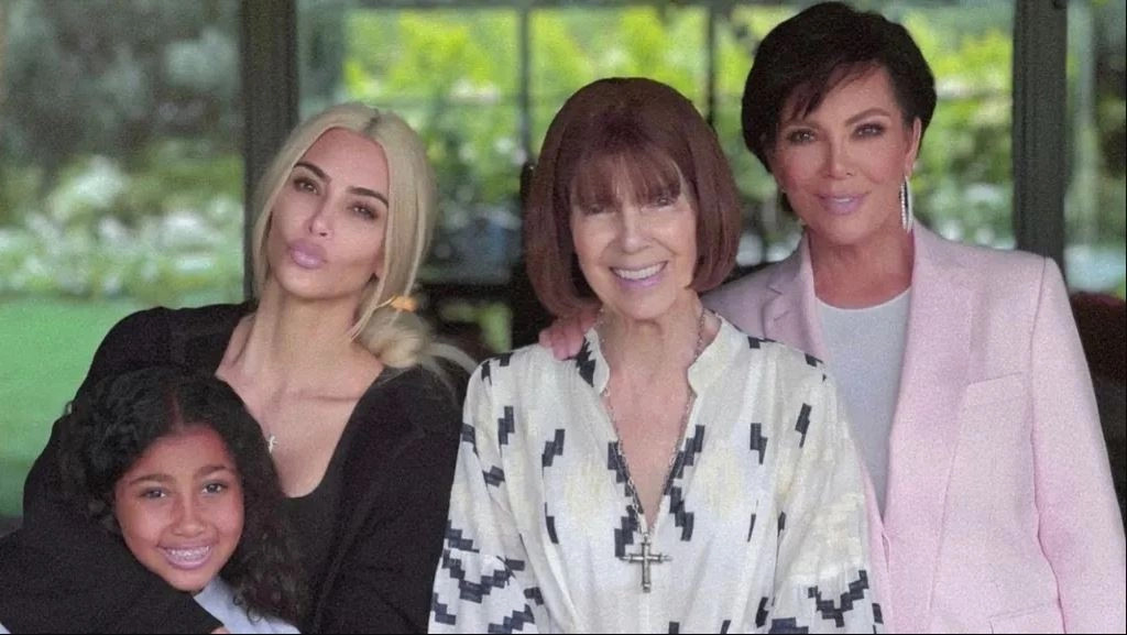 Vdiq në moshën 91 vjeçare Mary Jo  MJ  Shannon  nëna e Kris Jenner