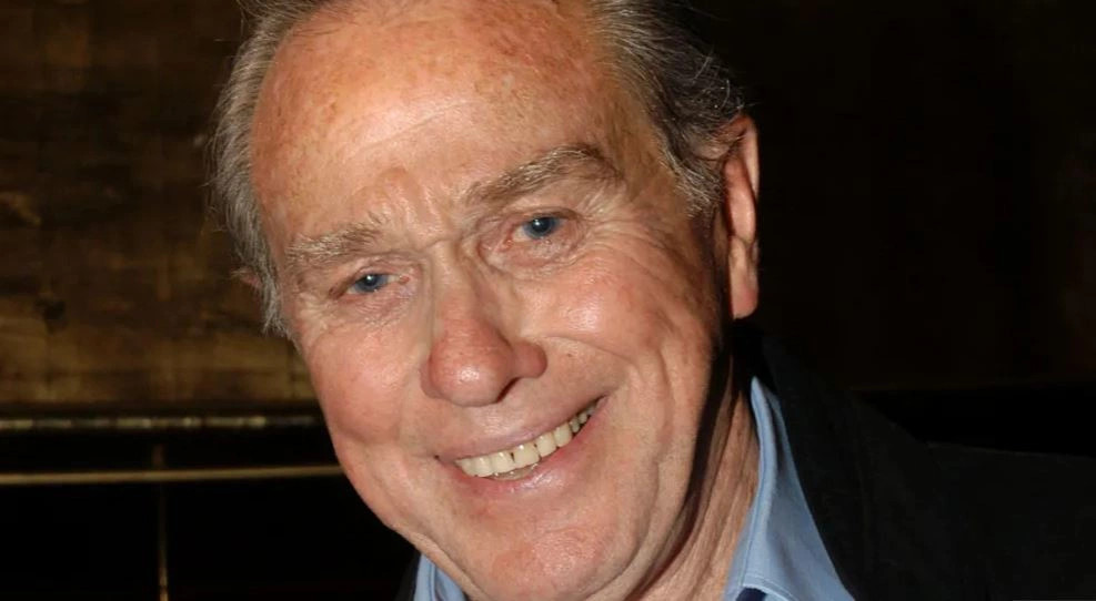 Vdiq aktori Terence Donovan  ylli i  Neighbours  dhe  Home and Away 