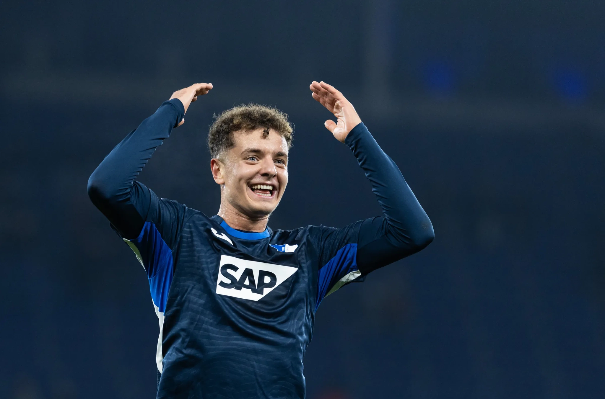 Fisnik Asllani