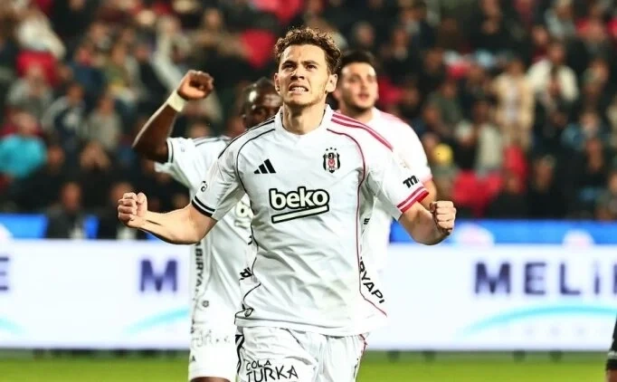 Kristjan Asllani