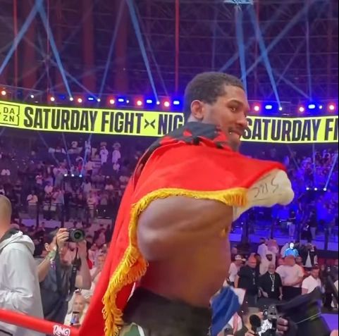 anthony-joshua-mposht-me-nokaut-kristian-prengen-ne-raundin-e-dyte-pas-dy-rrezimeve-ne-te-parin