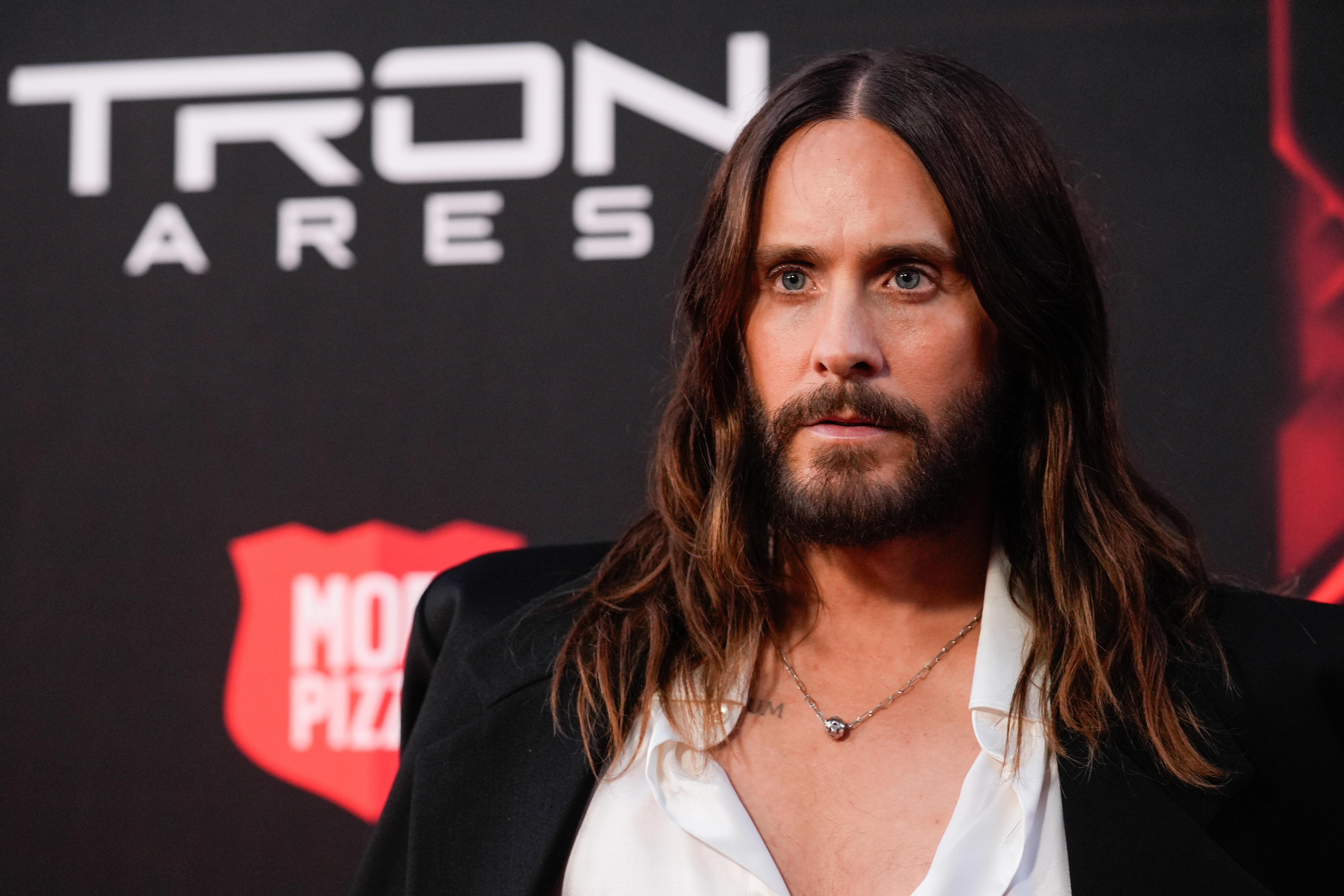 Jared Leto mohon akuzat për sulm seksual