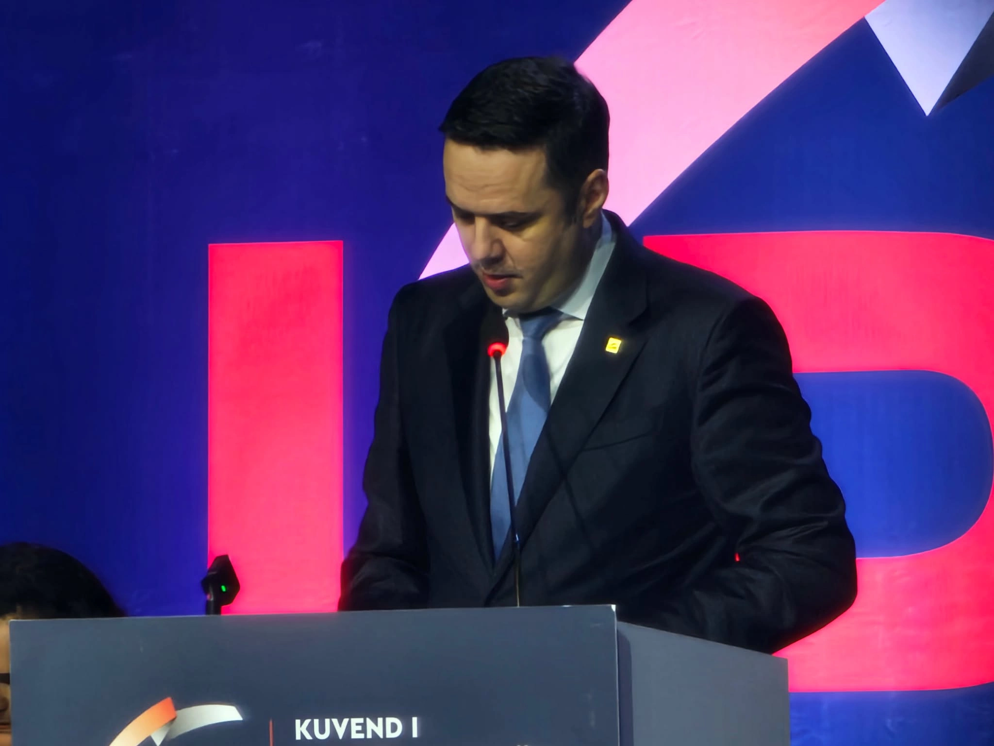 Abdixhiku rikonfirmohet kryetar i LDK-së
