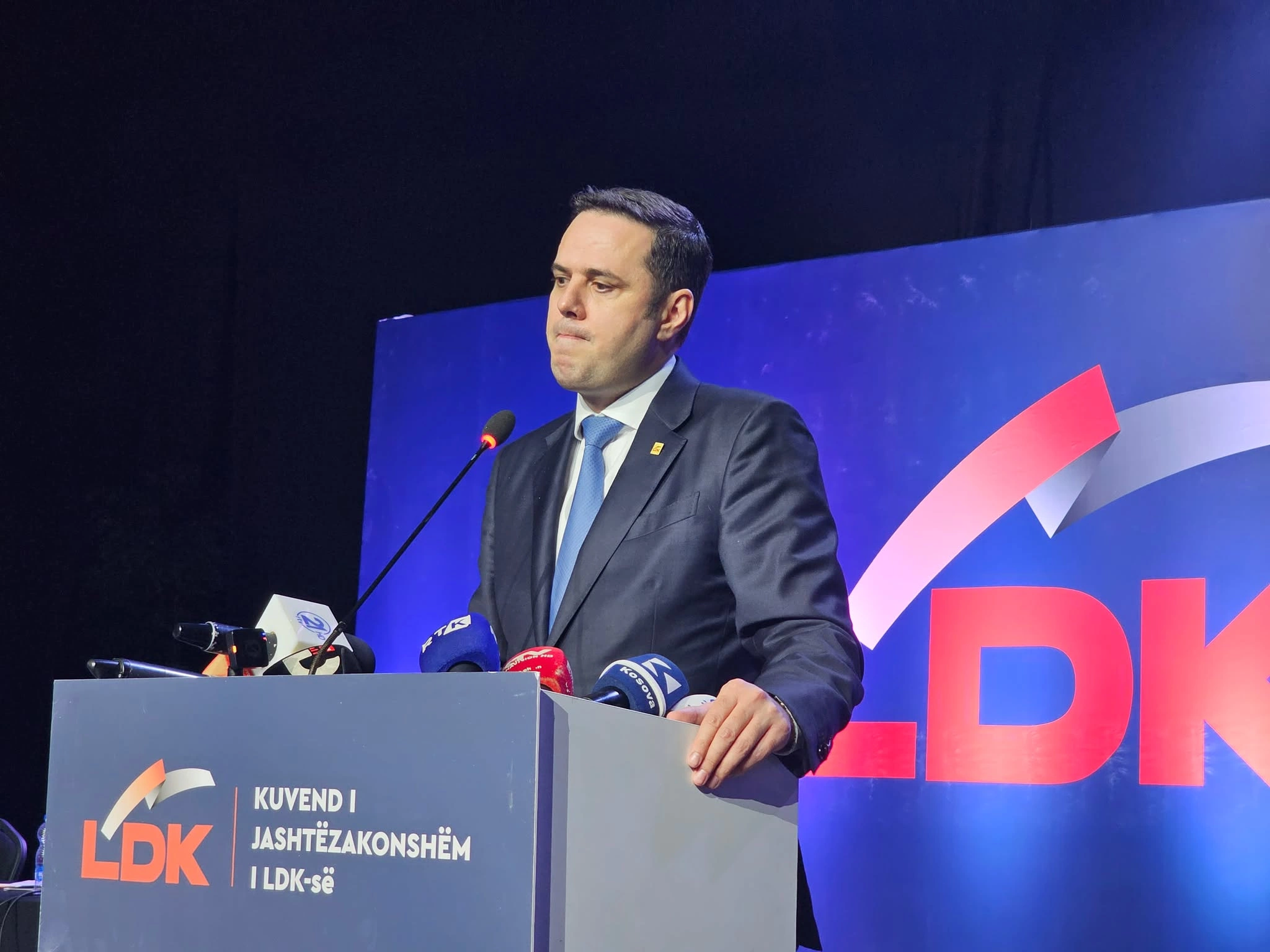 Abdixhiku paralajmëron Ramën