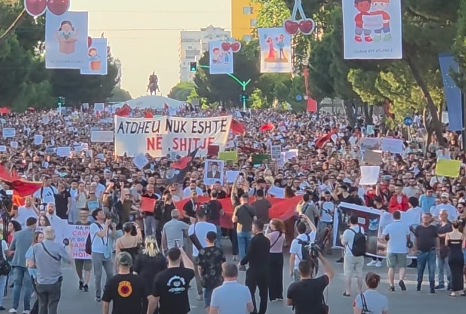 Protesta ne Tirane