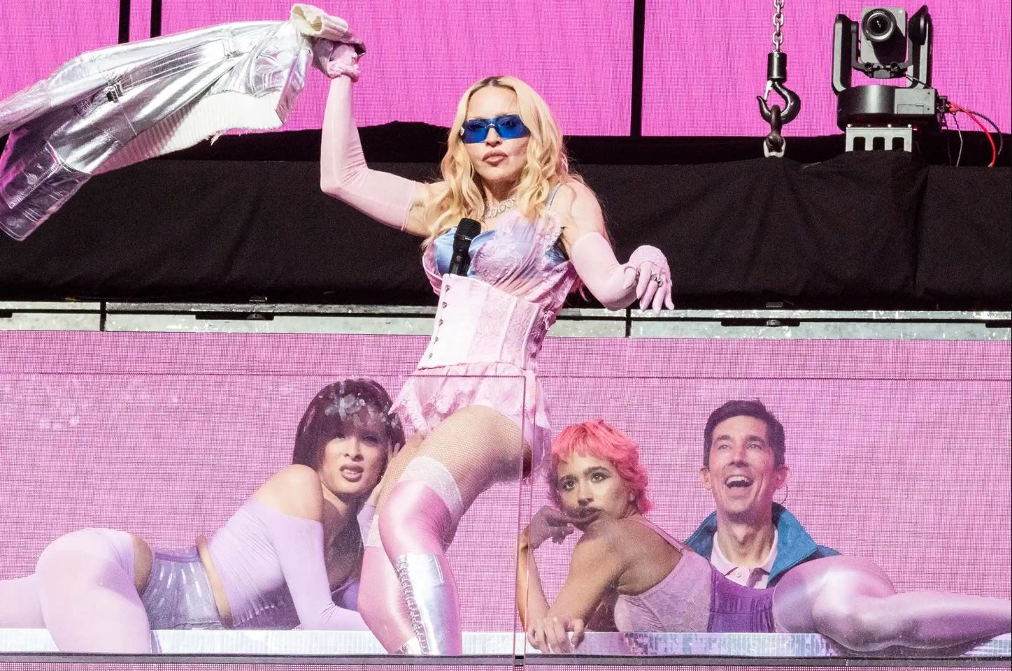 Madonna në “Times Square” të New Yorkut, fotografuar  nga Santiago Felipe/GC Images