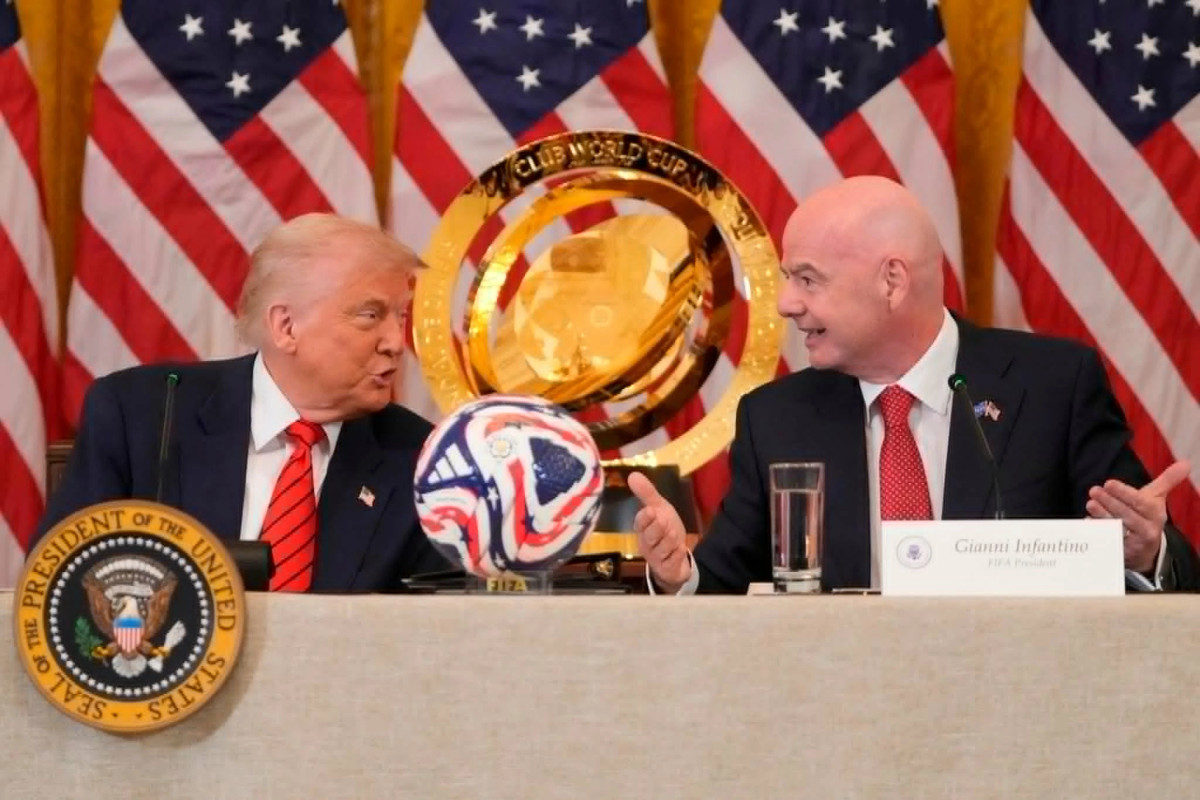 nga-trump-te-messi-futbolli-e-politika-perplasen-ne-boterorin-me-te-madh