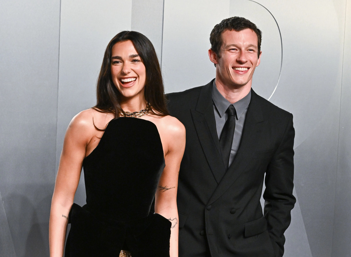 callum-turner-tregon-detaje-rreth-marredhenies-me-dua-lipen