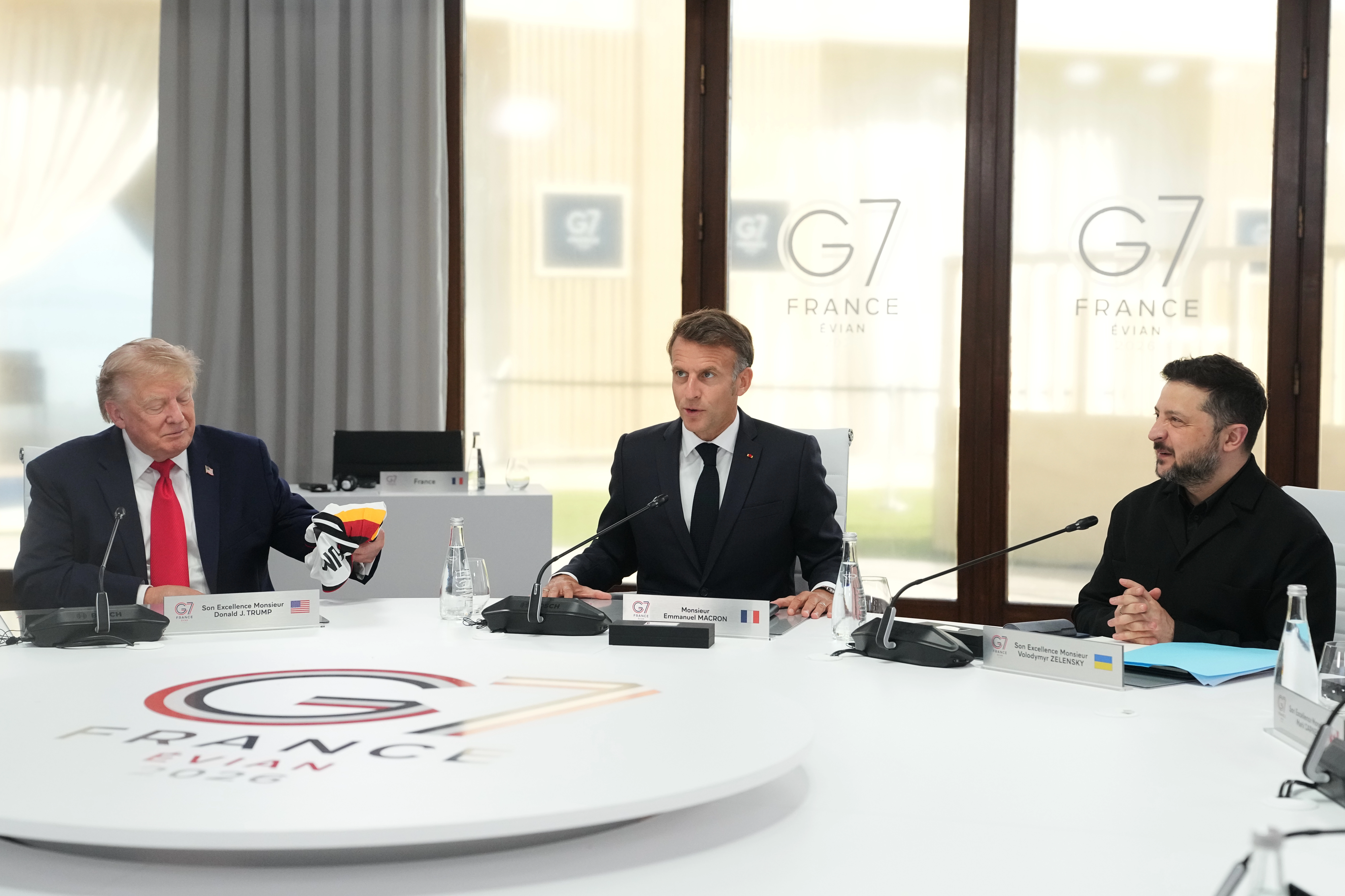 G7