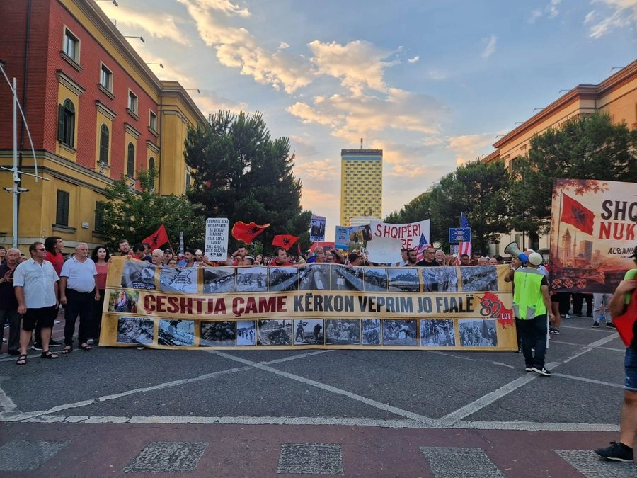 protesta Shqipëri