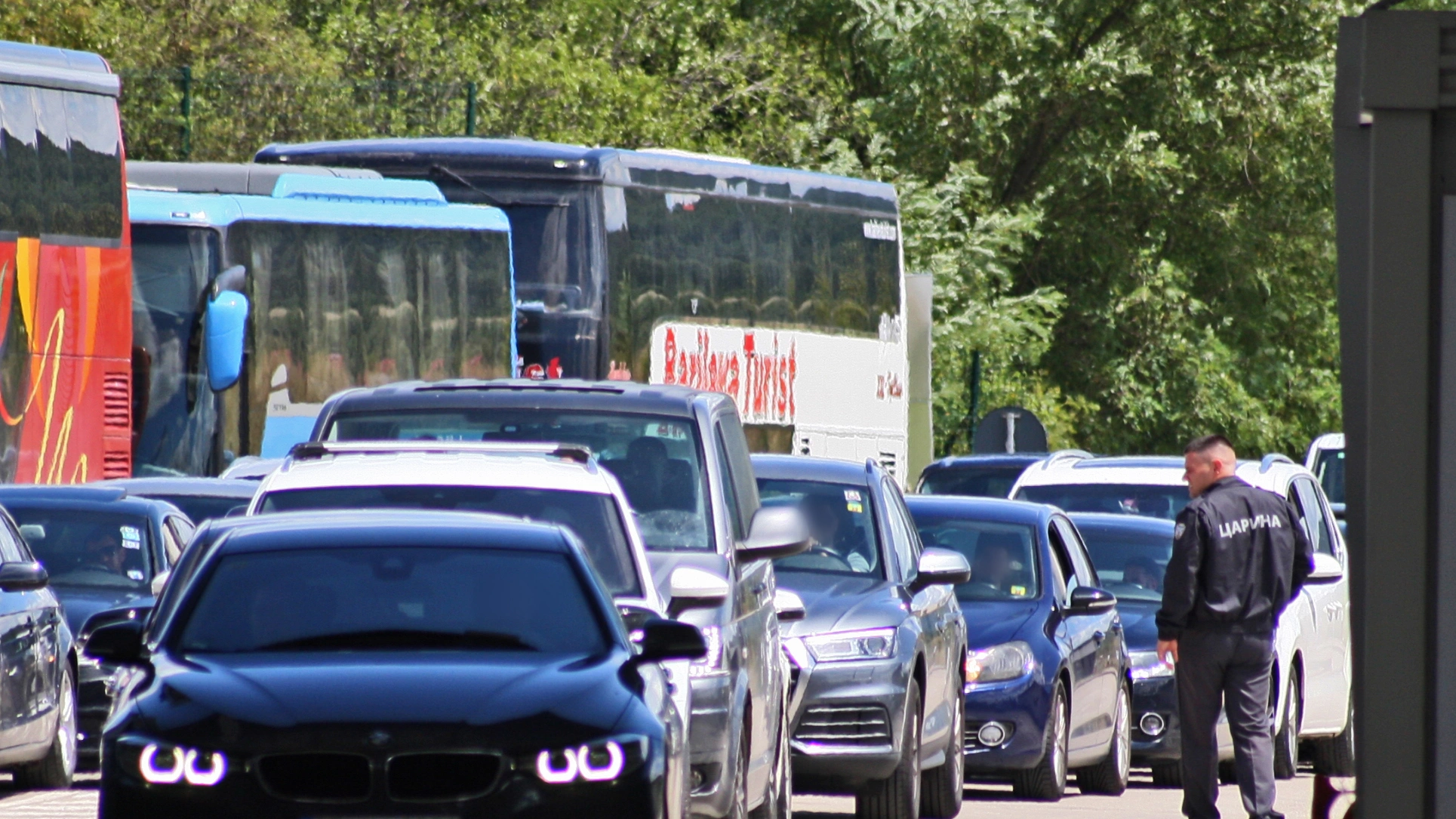 Merdare kolona mergimtaret kufiri kosove serbi