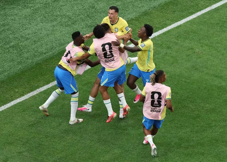 Martinelli ia siguron Brazilit avancimin në 1/8 e finales