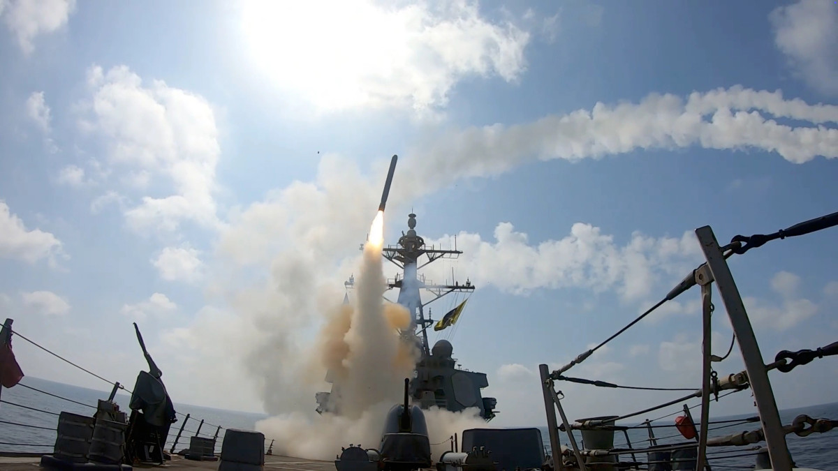 Irani nis sulme ndaj Izraelit  Katarit dhe Emirateve të Bashkuara Arabe