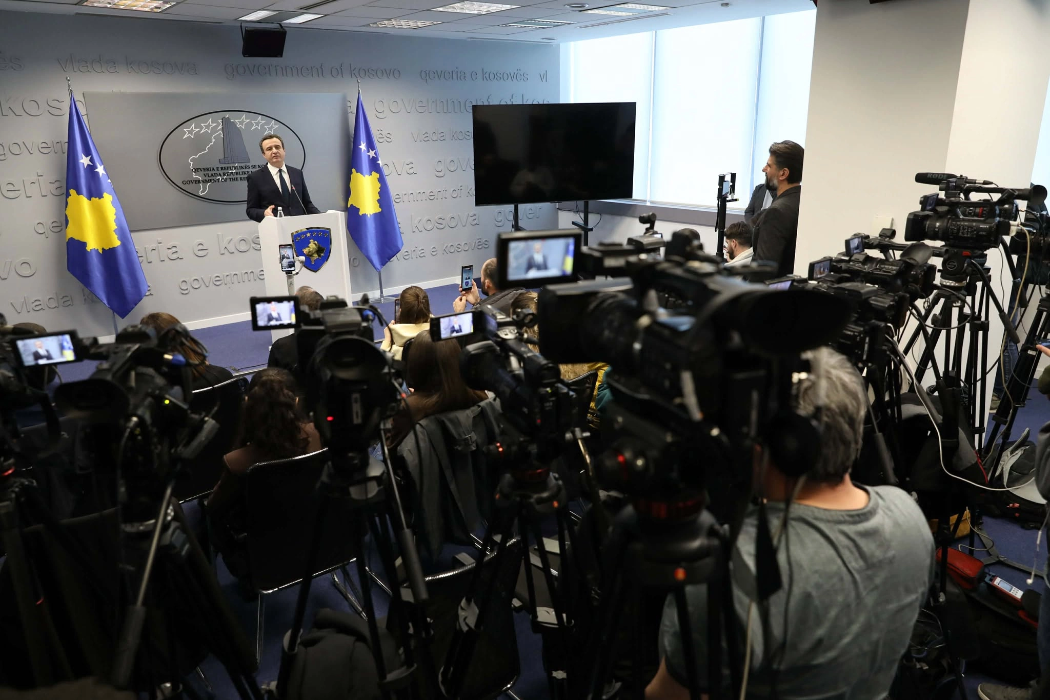 Kurti: Nuk mund të flasim për zgjedhje të reja, pa e thënë fjalën Kushtetuesja