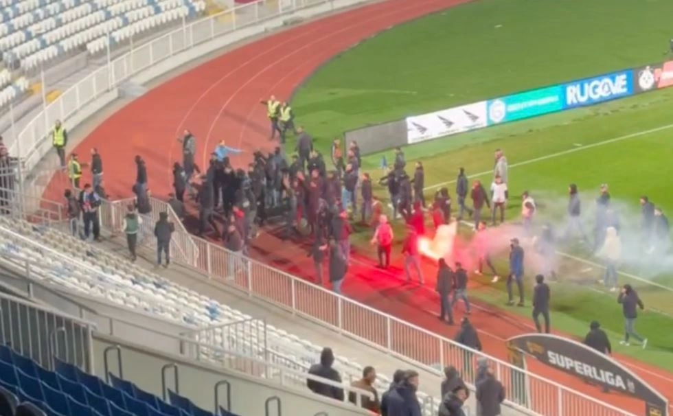 Prishtina dënohet rëndë