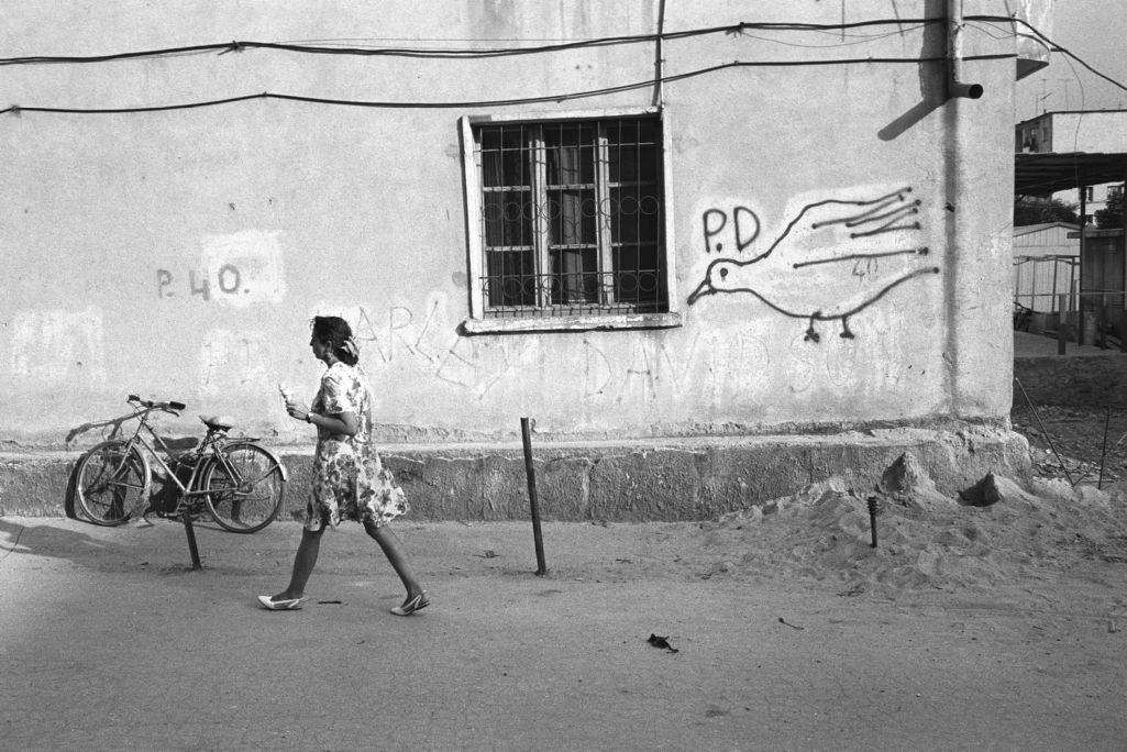 Tiranë, 1992 (Foto nga koleksioni i universitetit “St. Andrews” të Skocisë)