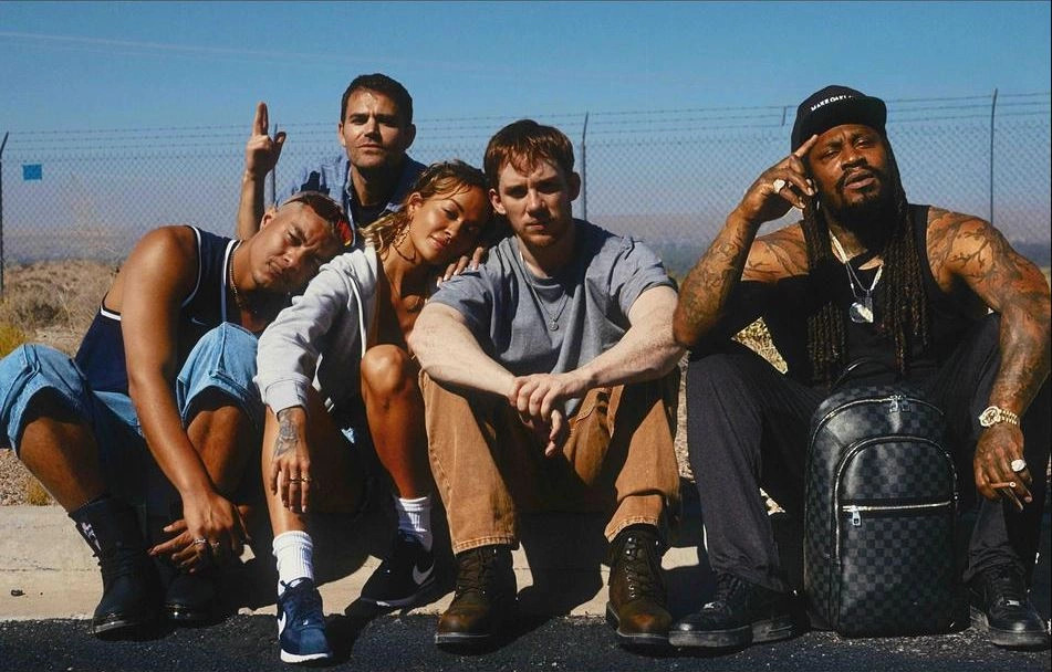 Rita Ora me rol në filmin e ri  He Bled Neon 