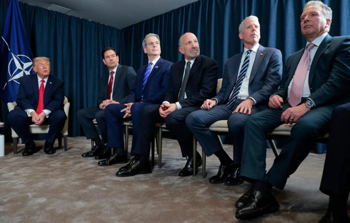 trumpi-detyron-anetaret-e-stafit-te-tij-te-mbathin-kepuce-te-markes-qe-ai-preferon