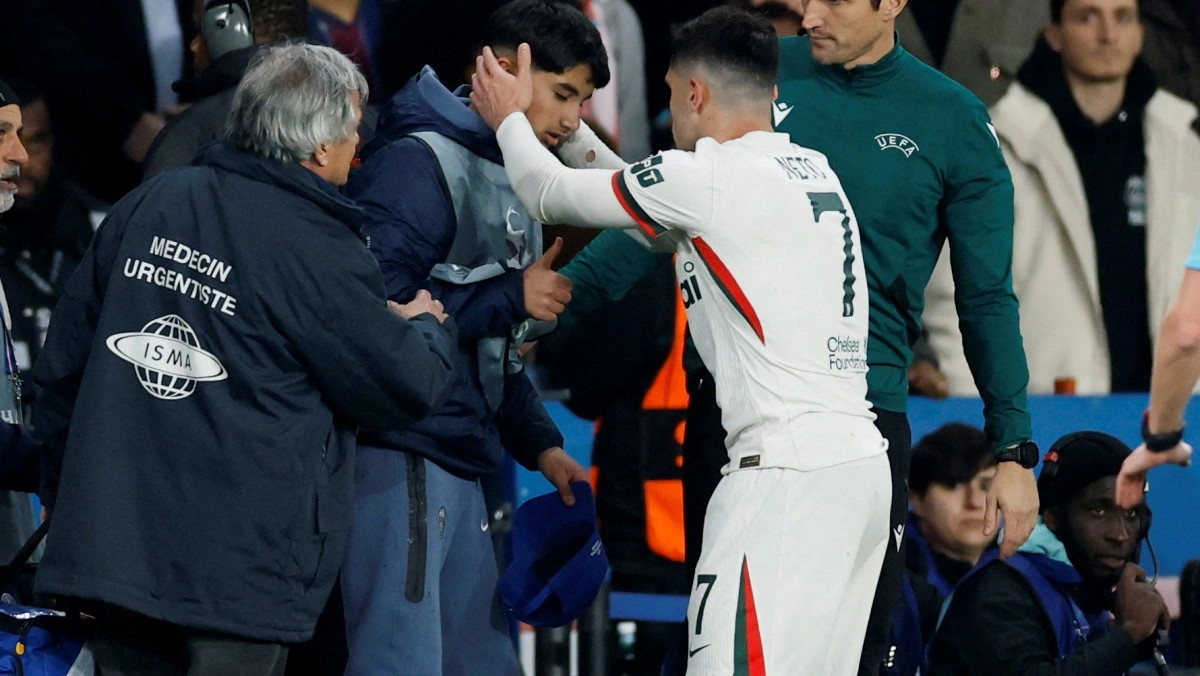 Neto i kërkoi falje 35 herë  djaloshit të topave  pasi e shtyu