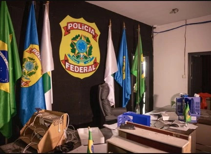 Brenda një qendre mashtrimi të braktisur në Kamboxhia