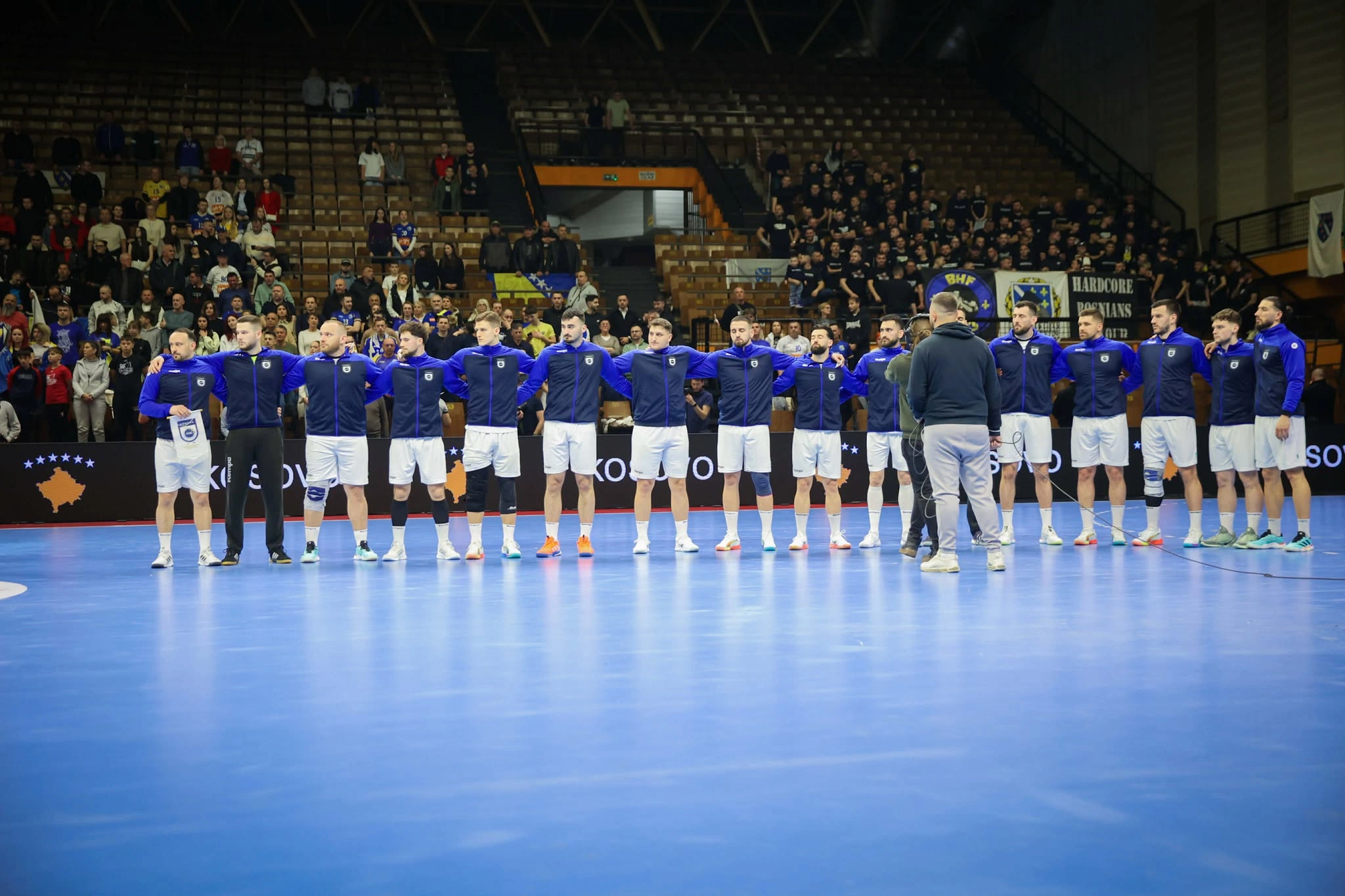 Serbëve u pengon që boshnjakët duartrokitën pas himnit të Kosovës: Skandal