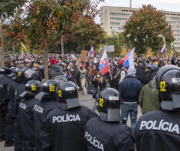policia-me-masa-te-rrepta-sigurie-ne-bratislave