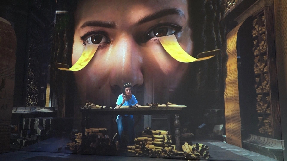 brenda-botes-se-kleopatres-si-nje-udhetim-midis-kohes-dhe-teknologjise