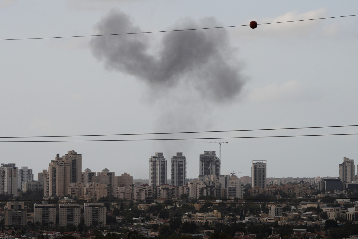 Hezbollahu lëshon raketat e para në Izrael që nga armëpushimi